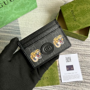 Gucci Wallets 197